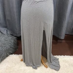 Brandy Melville Black and White Maxi Skirt